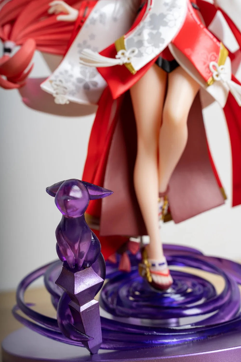 Yae Miko & Purple Friends - Genshin Figurine 26CM | PVC Figurine | 3D Painted Model